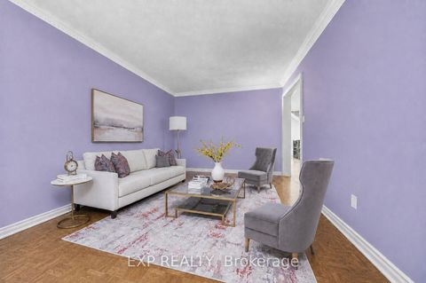 Photo 4 at 19 Springbrook Drive, Langstaff, Richmond Hill
