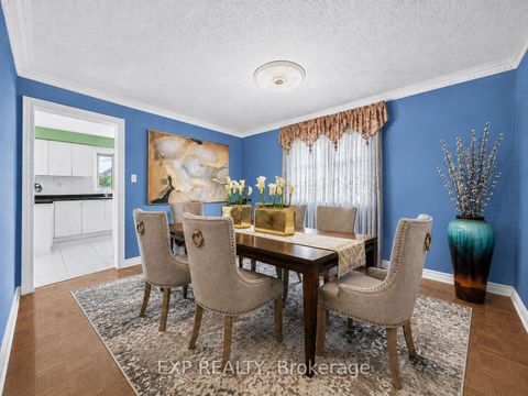 Photo 5 at 19 Springbrook Drive, Langstaff, Richmond Hill