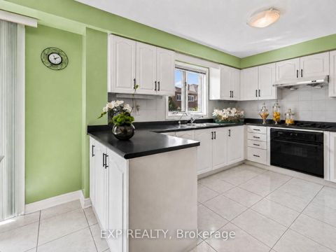 Photo 14 at 19 Springbrook Drive, Langstaff, Richmond Hill