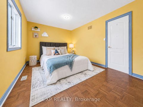 Photo 24 at 19 Springbrook Drive, Langstaff, Richmond Hill