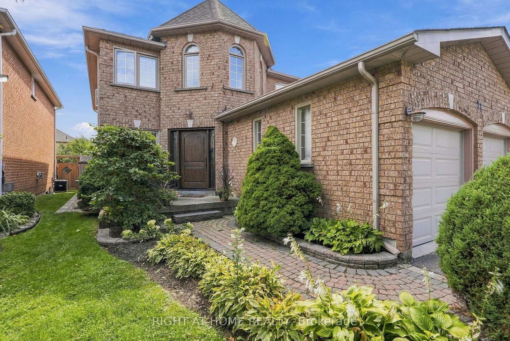 71 VENETO Drive, Vaughan Grove, Vaughan photo number 2
