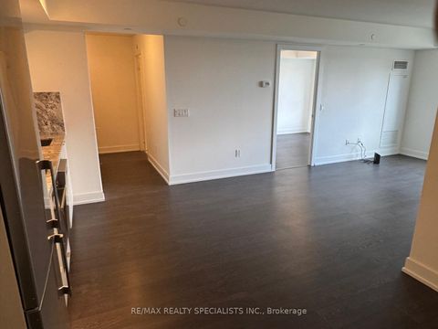 Photo 5 at 1406 - 7 MABELLE Avenue, City Centre West, Toronto
