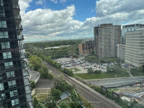 Photo 8 at 1406 - 7 MABELLE Avenue, City Centre West, Toronto