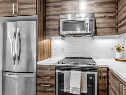 Photo 8 at 919 - 525 Adelaide Street W, Waterfront Communities C1, Toronto