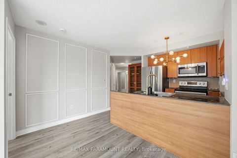 Photo 8 at 215 - 11 Brunel Court, Waterfront Communities C1, Toronto