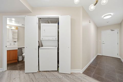 Photo 19 at 215 - 11 Brunel Court, Waterfront Communities C1, Toronto
