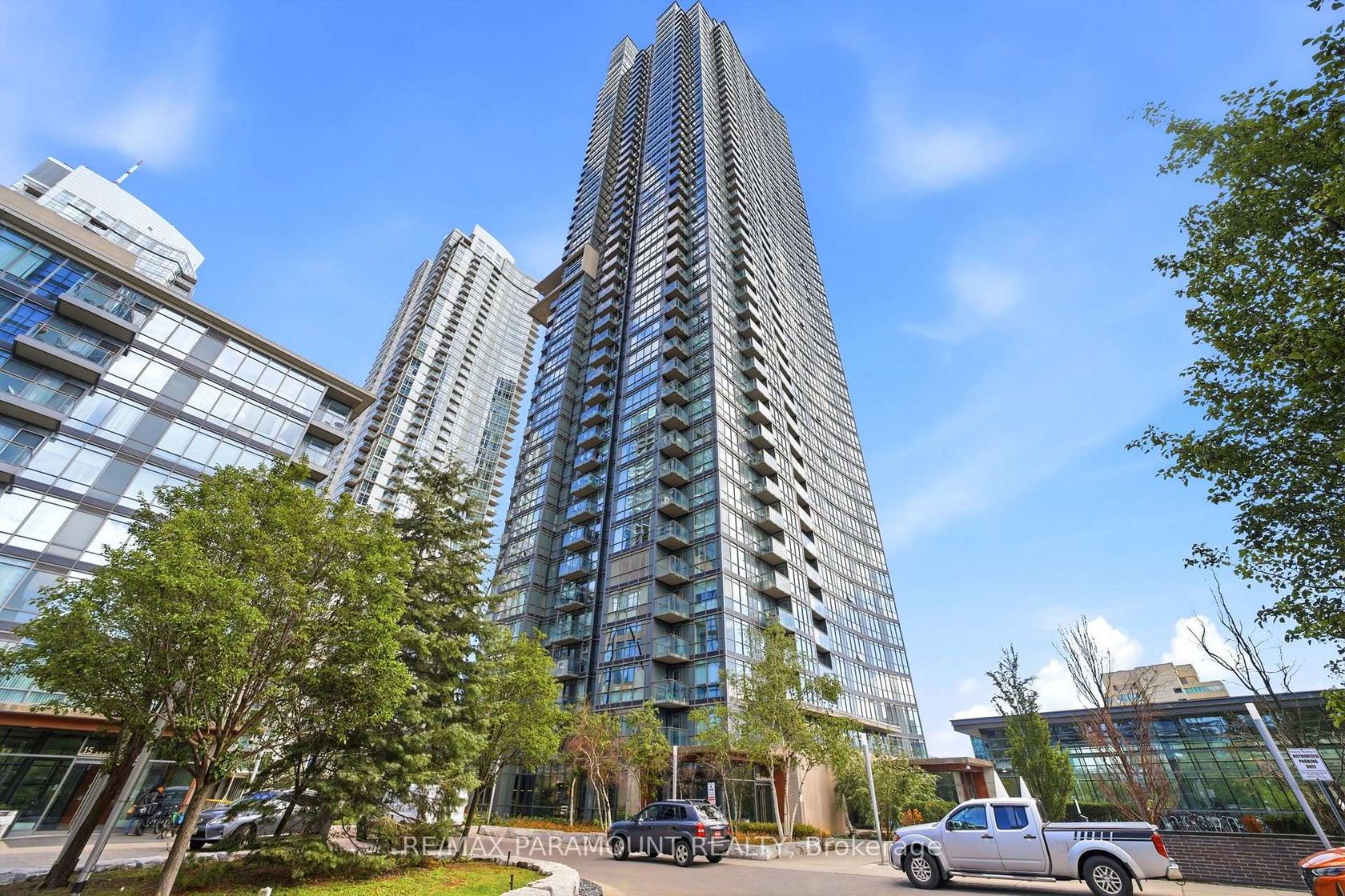 215 - 11 Brunel Court, Waterfront Communities C1, Toronto 