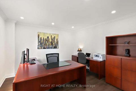 Photo 6 at 11 Harrowsmith Place, Oak Ridges, Richmond Hill