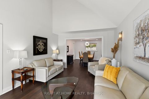 Photo 11 at 11 Harrowsmith Place, Oak Ridges, Richmond Hill