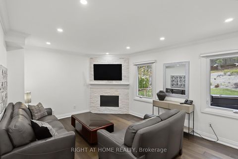 Photo 14 at 11 Harrowsmith Place, Oak Ridges, Richmond Hill