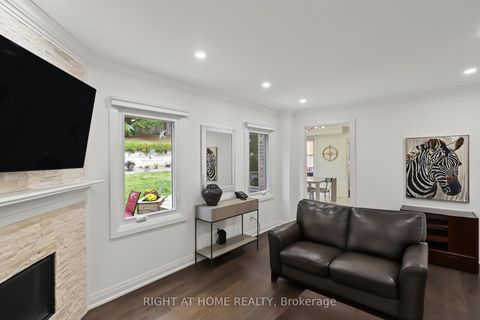 Photo 15 at 11 Harrowsmith Place, Oak Ridges, Richmond Hill