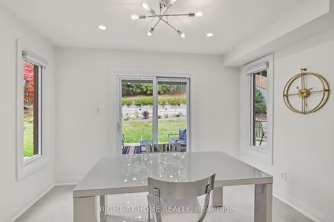 Photo 19 at 11 Harrowsmith Place, Oak Ridges, Richmond Hill
