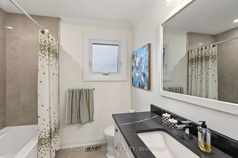 Photo 28 at 11 Harrowsmith Place, Oak Ridges, Richmond Hill
