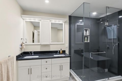 Photo 32 at 11 Harrowsmith Place, Oak Ridges, Richmond Hill