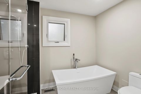 Photo 33 at 11 Harrowsmith Place, Oak Ridges, Richmond Hill