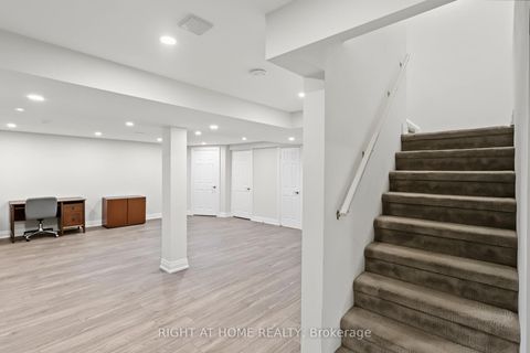 Photo 35 at 11 Harrowsmith Place, Oak Ridges, Richmond Hill