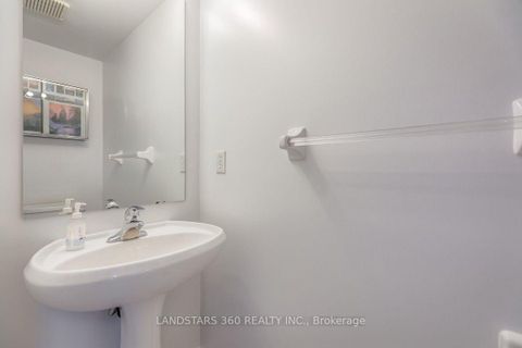 Photo 18 at 11 Wilket Creek Road, Flemingdon Park, Toronto