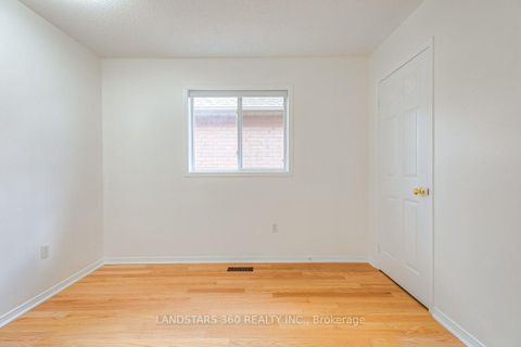 Photo 24 at 11 Wilket Creek Road, Flemingdon Park, Toronto