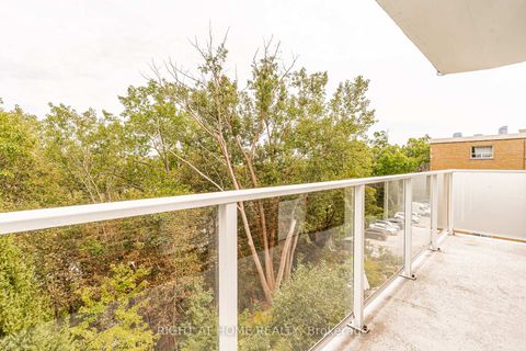 Photo 9 at 406 - 185 Stephen Drive, Queensway, Toronto
