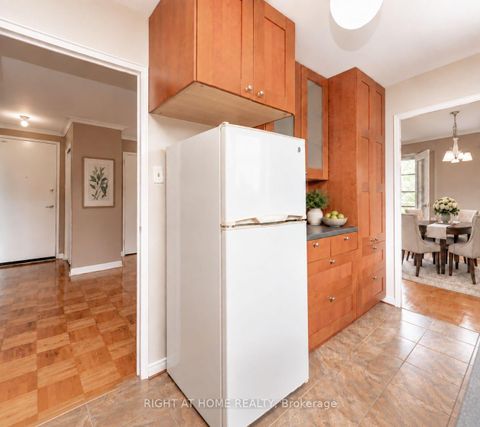 Photo 12 at 406 - 185 Stephen Drive, Queensway, Toronto