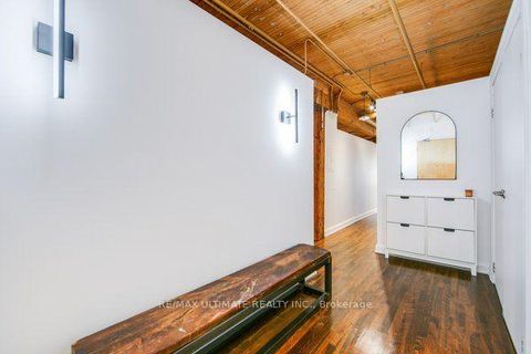 Photo 3 at 104 - 993 Queen Street W, Bellwoods, Toronto