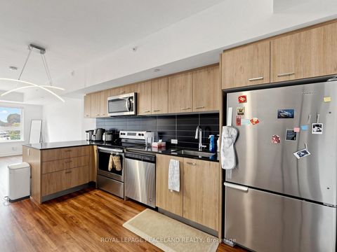 Photo 8 at 325 - 2100 Bridletowne Circle, L'Amoreaux, Toronto