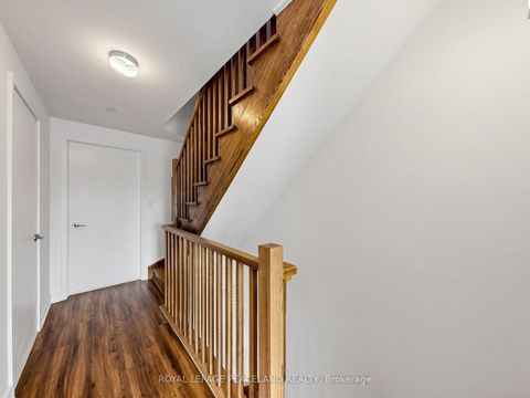Photo 14 at 325 - 2100 Bridletowne Circle, L'Amoreaux, Toronto