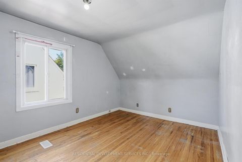 Photo 18 at 21 Eastgate Crescent, Birchmount, Toronto