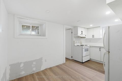 Photo 31 at 21 Eastgate Crescent, Birchmount, Toronto