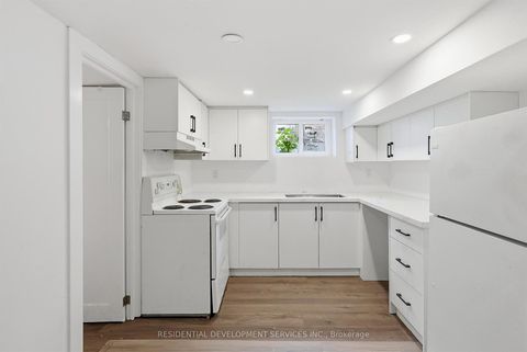 Photo 32 at 21 Eastgate Crescent, Birchmount, Toronto