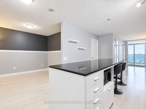 Photo 4 at 1701B - 19 Singer Court, Bayview Village, Toronto