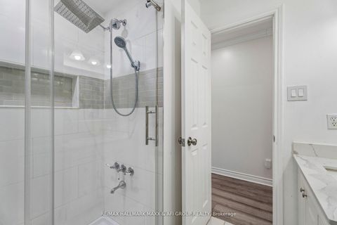 Photo 30 at 11 Charlotte Court, Letitia Heights, Barrie