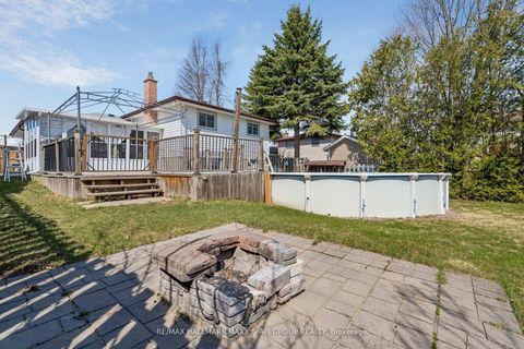 Photo 44 at 11 Charlotte Court, Letitia Heights, Barrie
