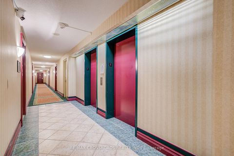 Photo 4 at 315 - 2628 Mccowan Road, Agincourt North, Toronto