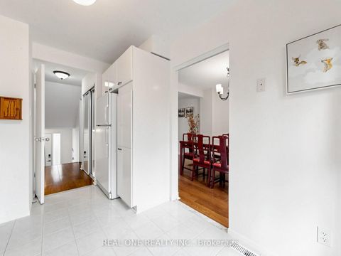 Photo 19 at 174 Rusty Crestway, Don Valley Village, Toronto