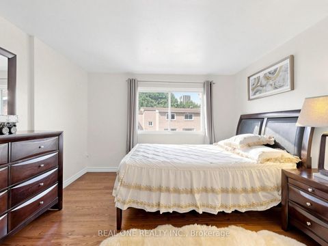 Photo 25 at 174 Rusty Crestway, Don Valley Village, Toronto