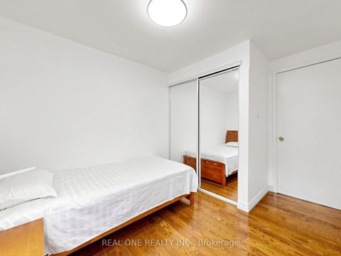 Photo 31 at 174 Rusty Crestway, Don Valley Village, Toronto
