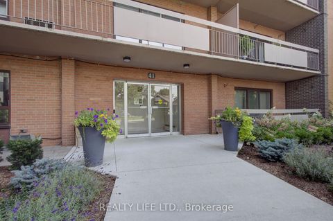 Photo 1 at 502 - 41 Lake Shore Drive, New Toronto, Toronto