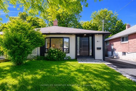 Photo 3 at 61 Sundial Crescent, Victoria Village, Toronto