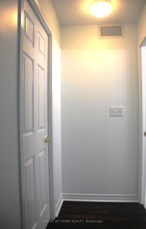 Photo 10 at 3207 - 18 Spring Garden Avenue, Willowdale East, Toronto