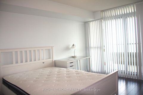 Photo 12 at 3207 - 18 Spring Garden Avenue, Willowdale East, Toronto