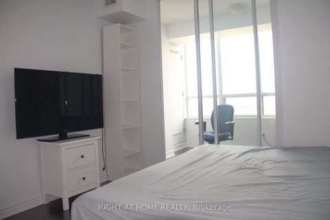Photo 15 at 3207 - 18 Spring Garden Avenue, Willowdale East, Toronto