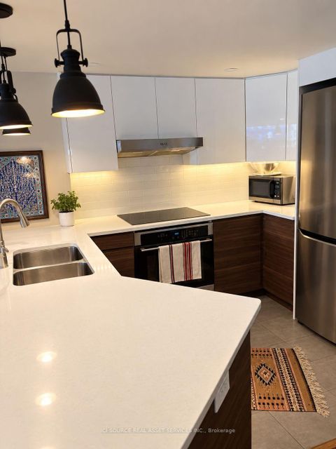 Photo 2 at 1226 - 77 Maitland Place, South St. James Town, Toronto