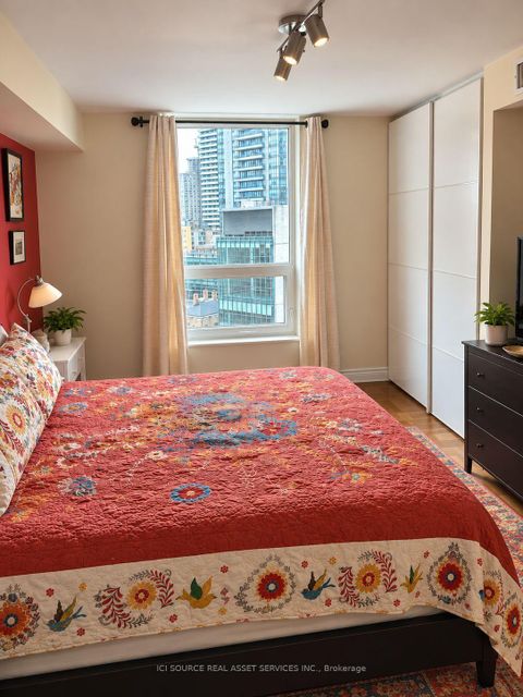 Photo 7 at 1226 - 77 Maitland Place, South St. James Town, Toronto