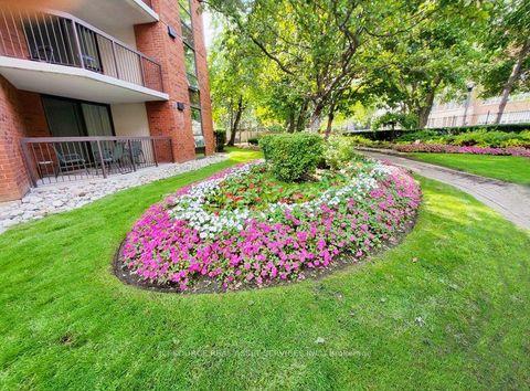 Photo 19 at 1226 - 77 Maitland Place, South St. James Town, Toronto
