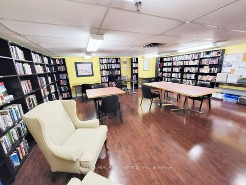 Photo 37 at 1226 - 77 Maitland Place, South St. James Town, Toronto