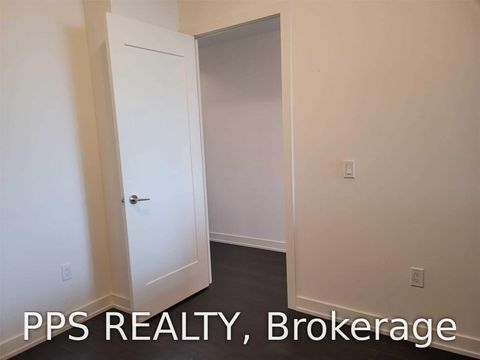 Photo 3 at 1007 - 330 Richmond Street W, Waterfront Communities C1, Toronto