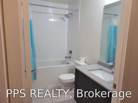 Photo 13 at 1007 - 330 Richmond Street W, Waterfront Communities C1, Toronto