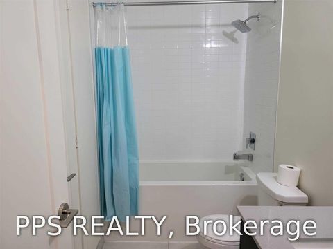 Photo 15 at 1007 - 330 Richmond Street W, Waterfront Communities C1, Toronto