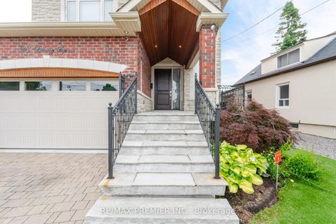 Photo 3 at 28 Ellerby Square N, West Woodbridge, Vaughan
